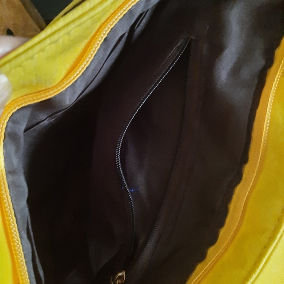 Purse - Picture 3 of 4